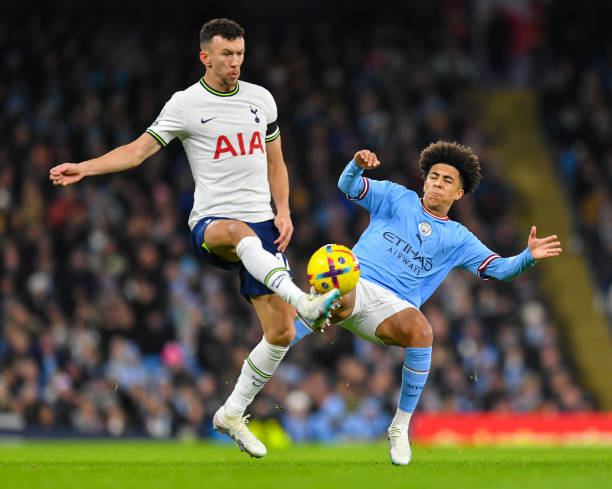 我们不难发 我们不难发